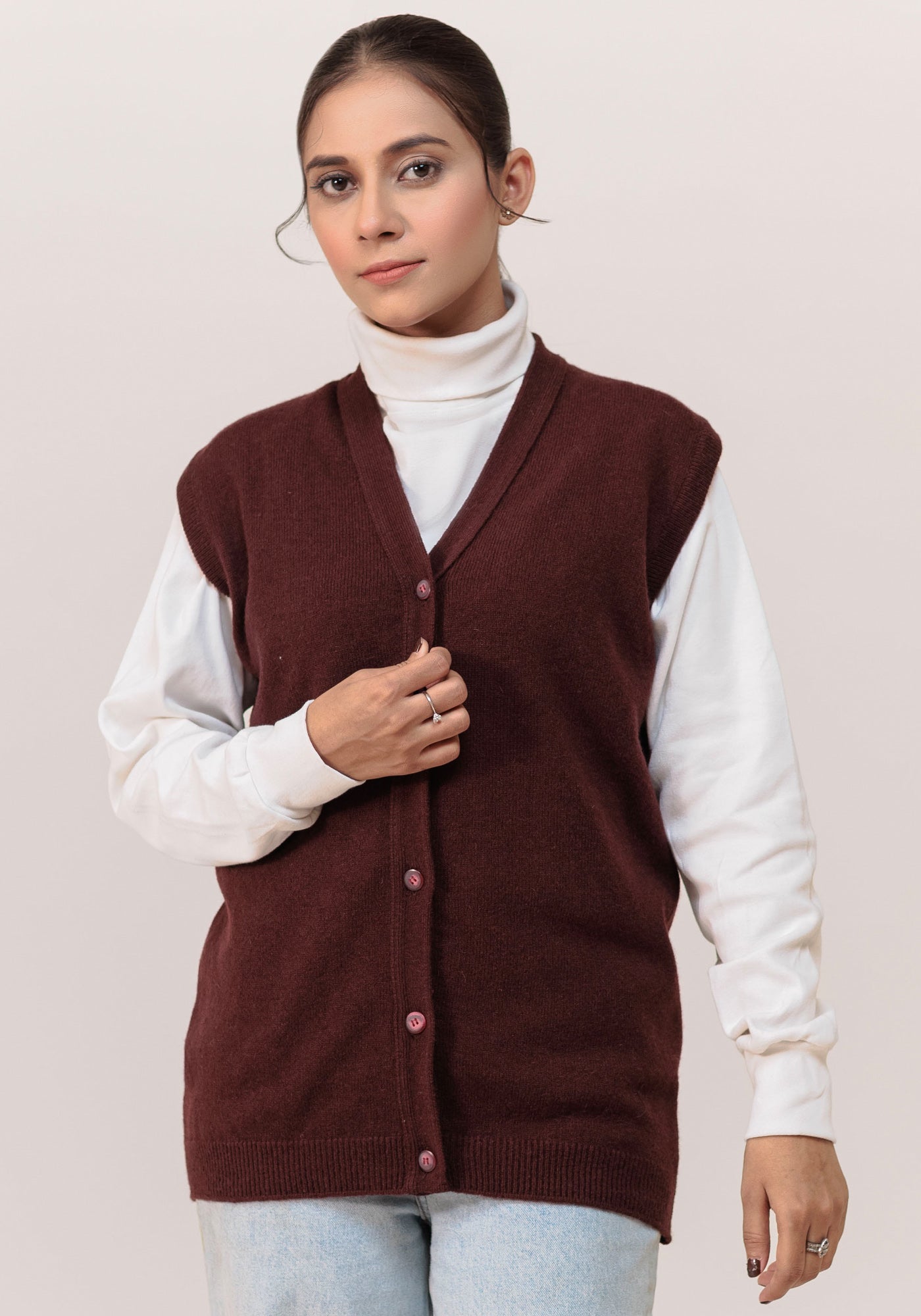 100% Lambswool Plain Sleeve Less Cardigan – Oxford Store