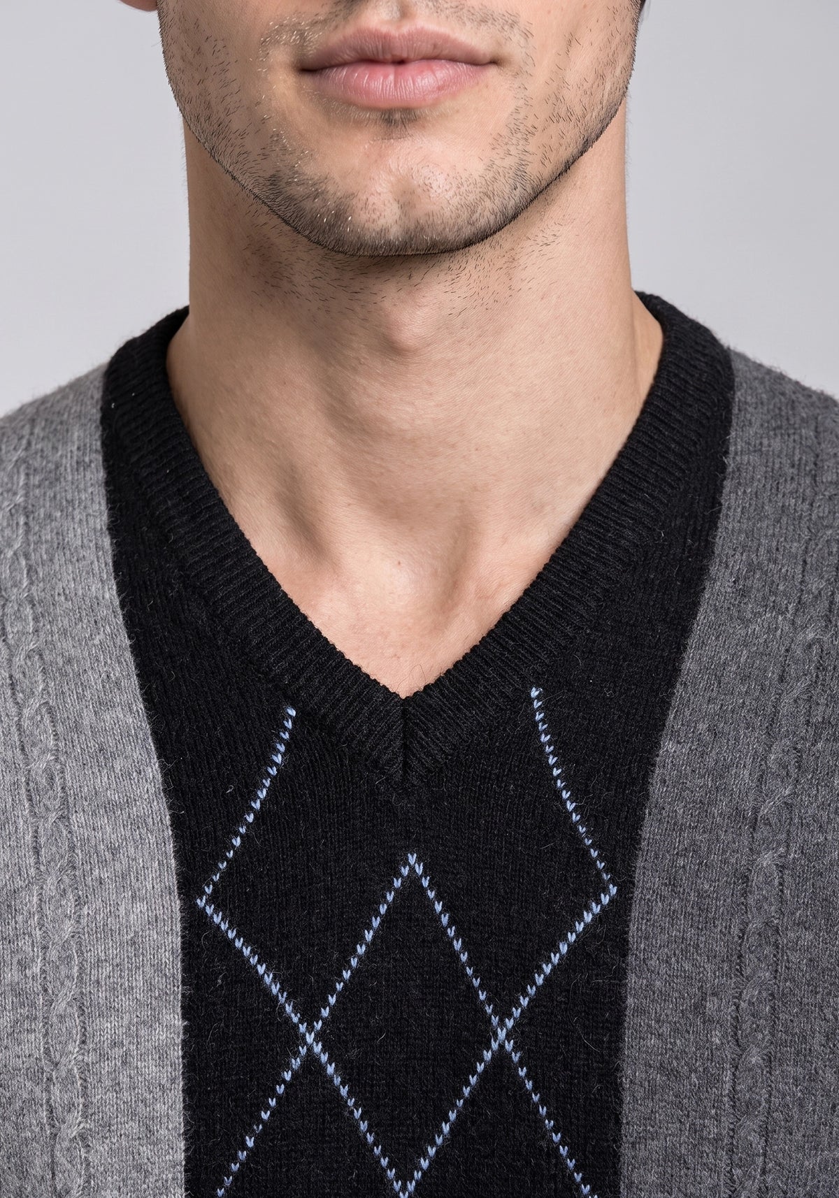 100% Lambswool Black Pullover