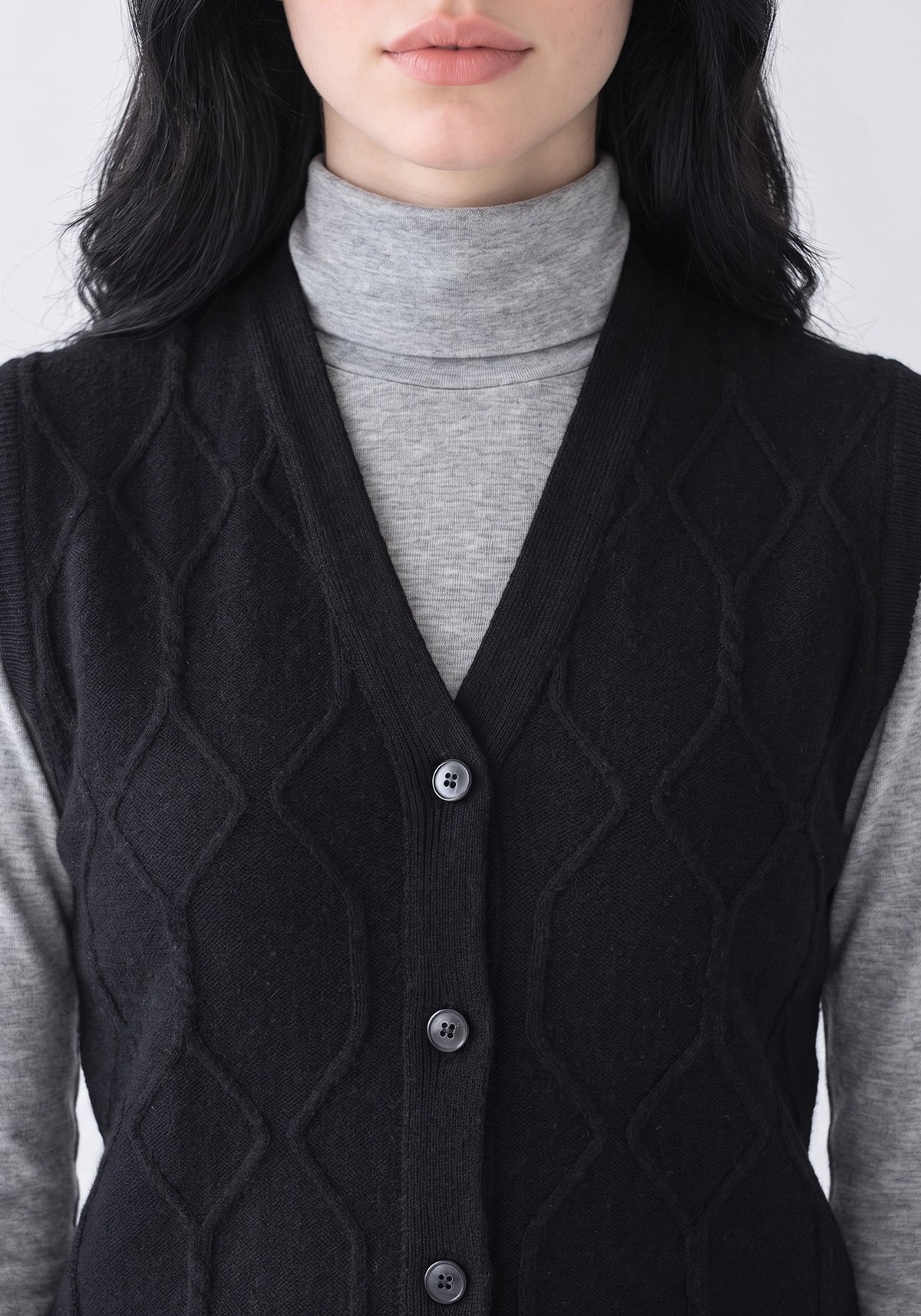 100% Lambswool Black Sleeveless Cardigan