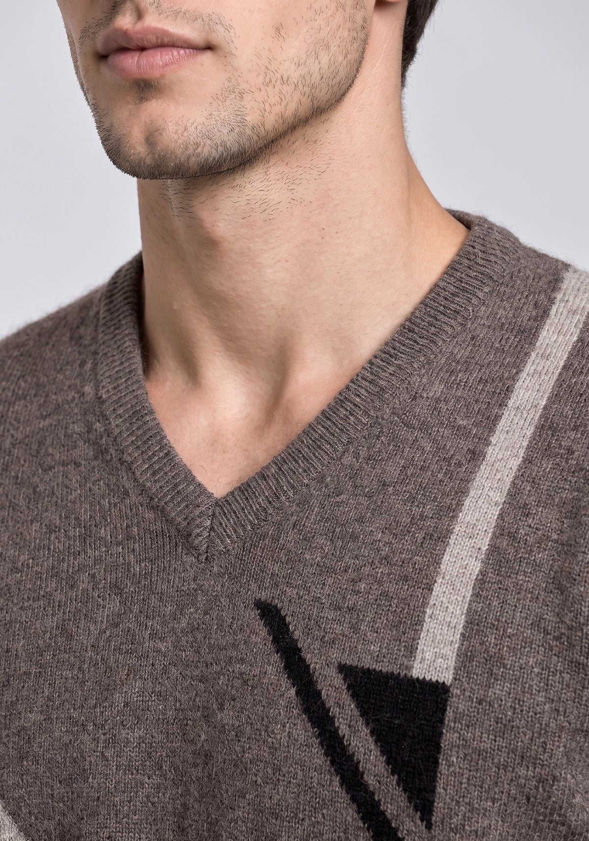 100% Lambswool Brown Pullover