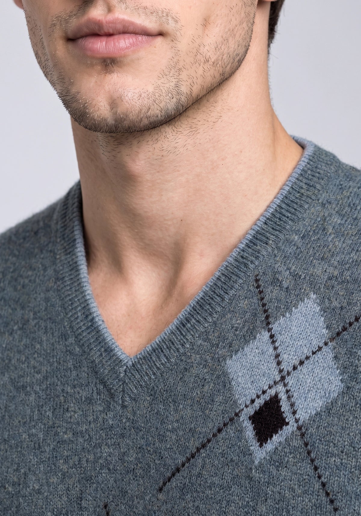 100% Lambswool Olive Green Pullover