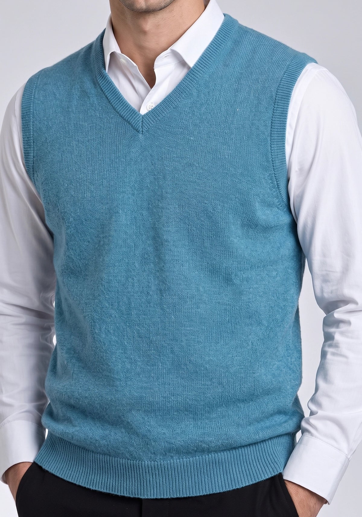 100% Lambswool L Blue Plain Sleeveless