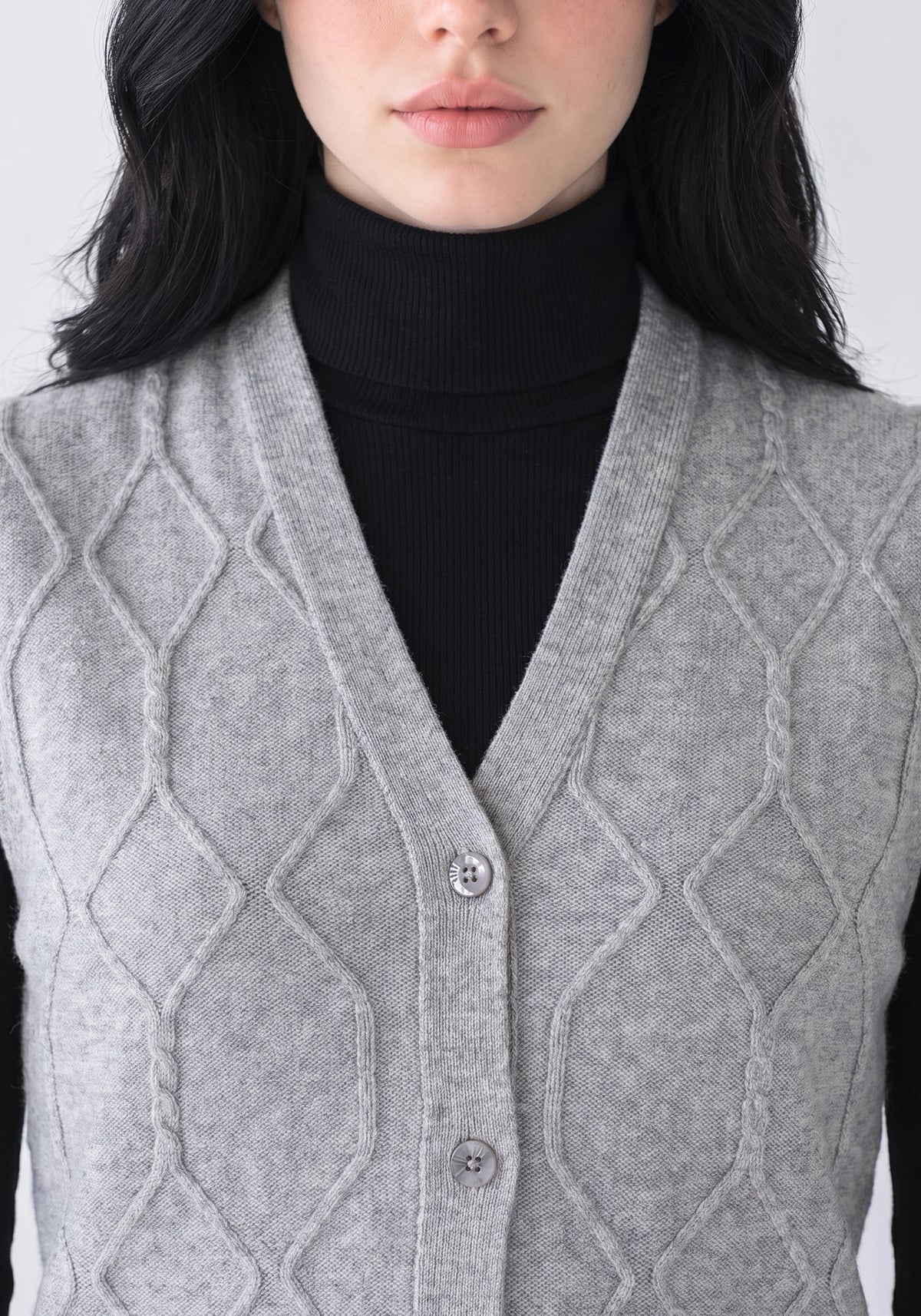100% Lambswool Lt Gray Sleeveless Cardigan