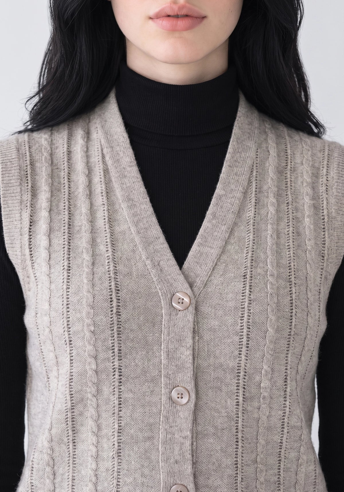 100% Lambswool Viso Sleeveless Cardigan