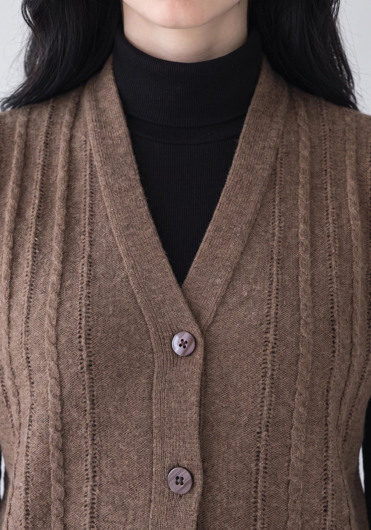 100% Lambswool Vicuna Brown Sleeveless Cardigan
