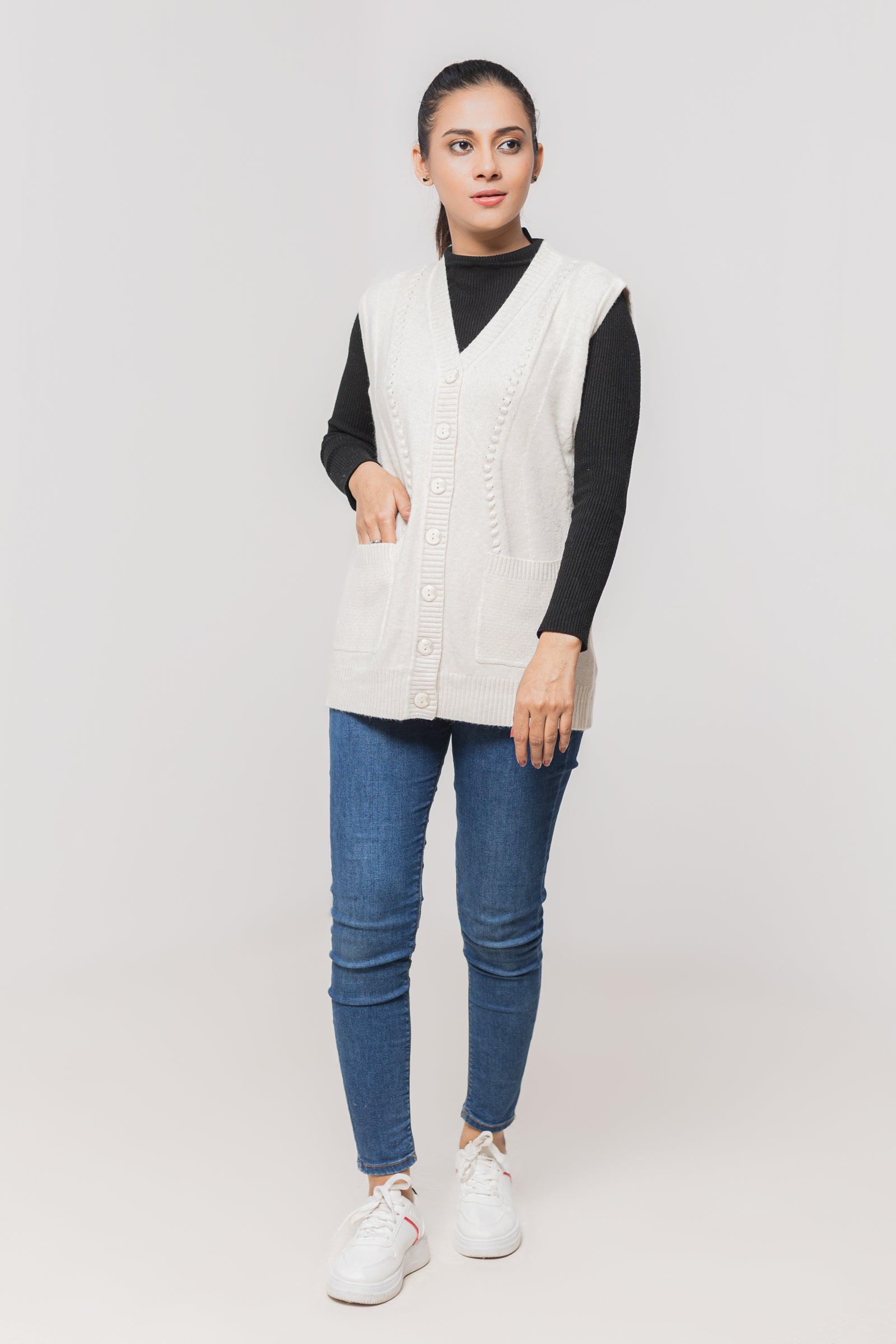 Acrylic Wool Sleeve Less Cardigan